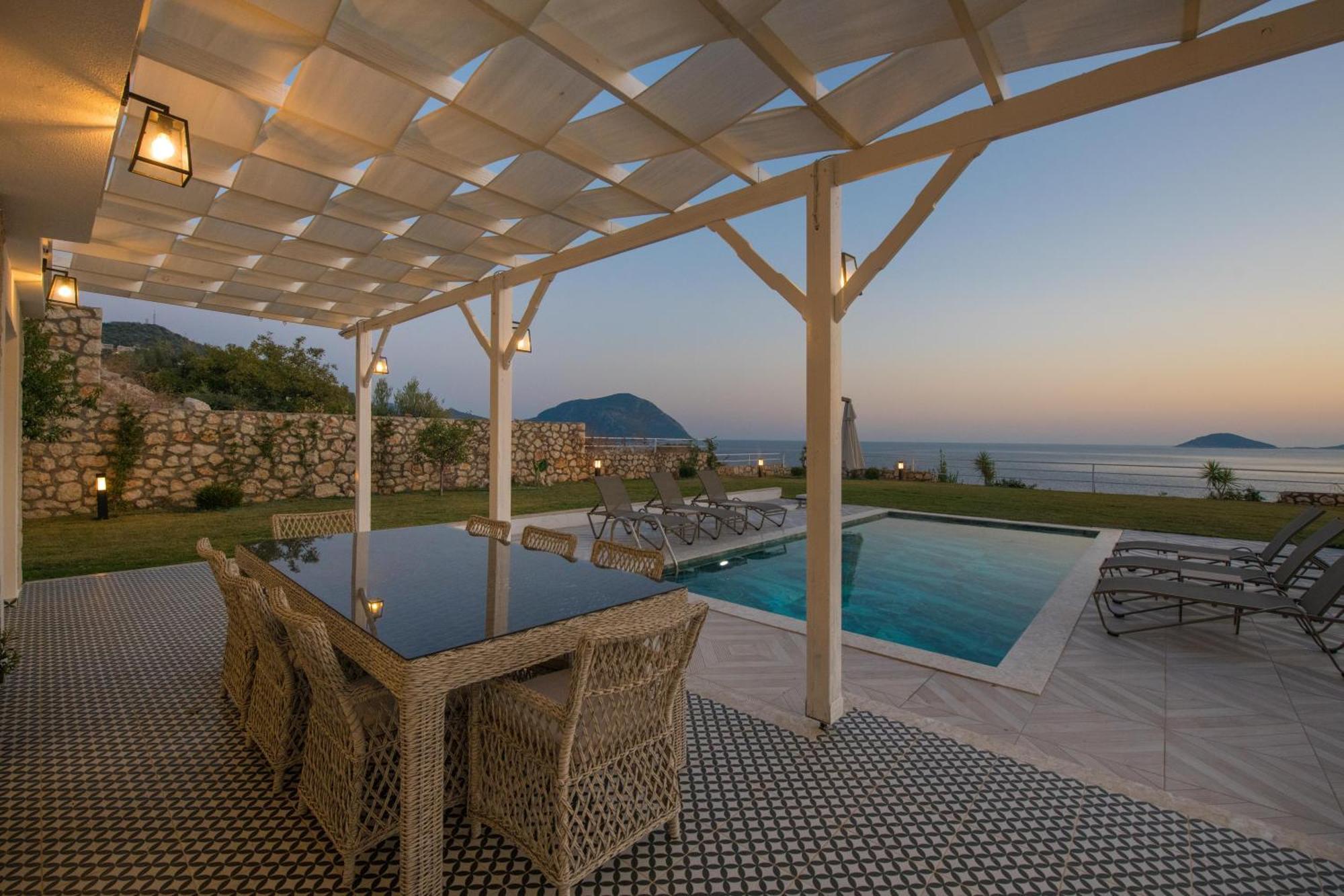 Beachfront Sari Villa With Private Swimming Pool Kalkan Bagian luar foto