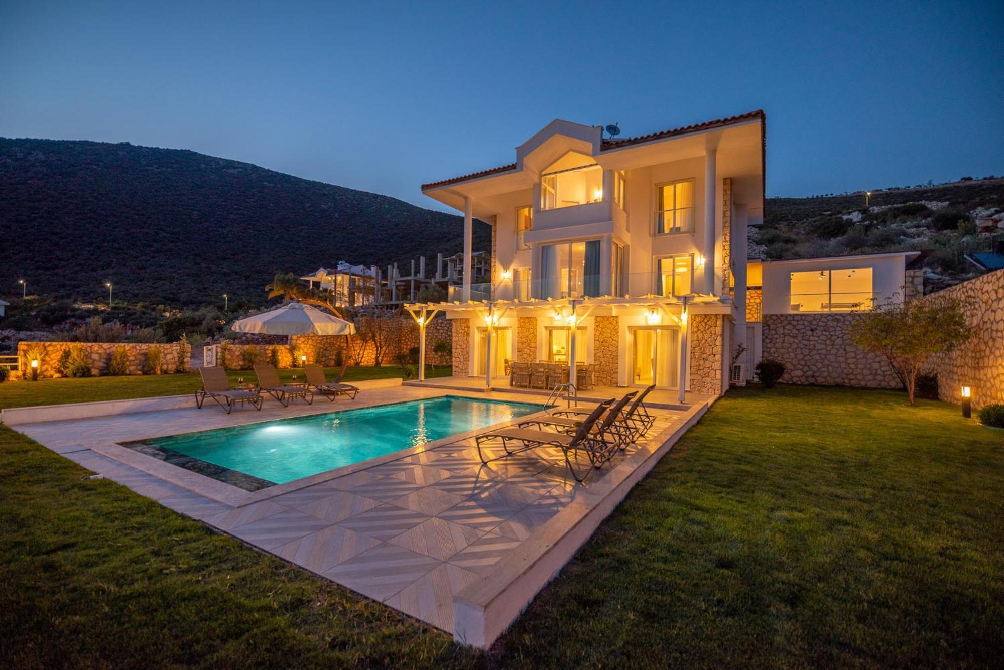 Beachfront Sari Villa With Private Swimming Pool Kalkan Bagian luar foto